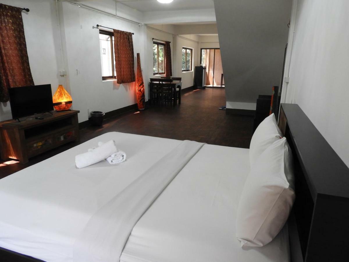 P'lyn House Guest house *
